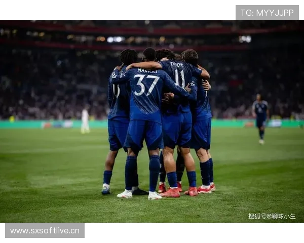 曼联的战术革命为何成笑柄？阵容矛盾撕裂红魔，争冠之路已成幻梦！